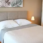 Apartment House Holek *