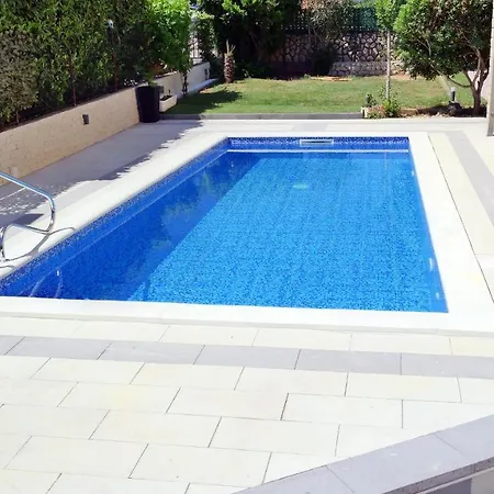 House Holek שילו