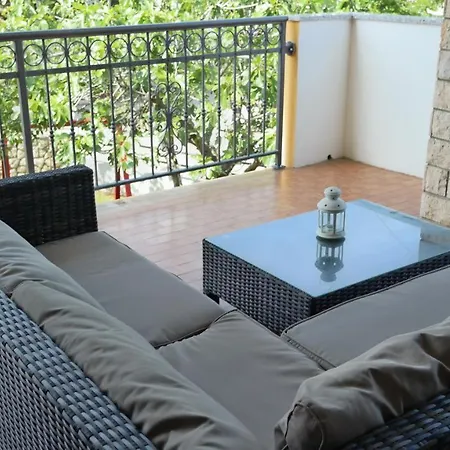 Apartment House Holek