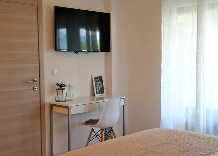 Apartment House Holek Silo (Krk)